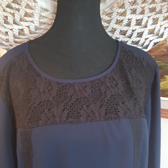 Blouse, Dark navy with a lace motif - Picture 2 of 11